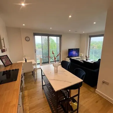 2 Bed Corner Apartment With Gym-3